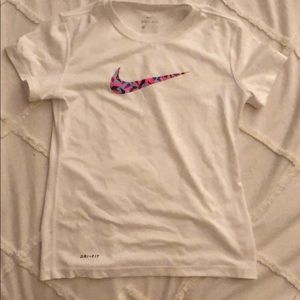 Nike tee